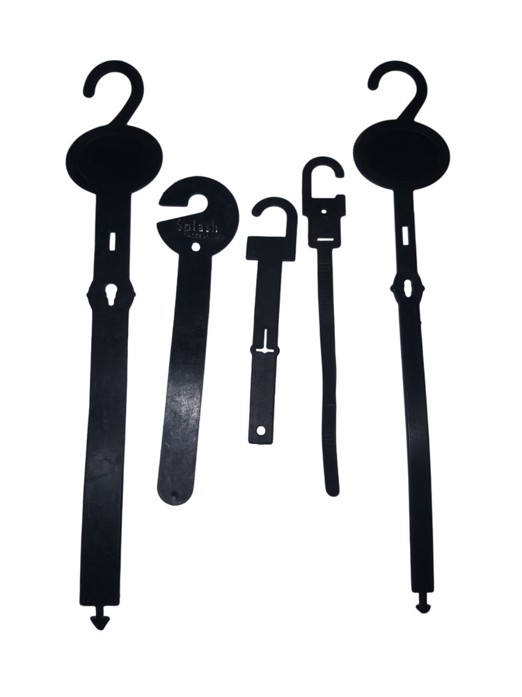 Plastic Belt Hanger - Color: Black
