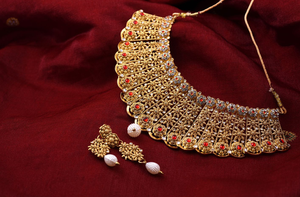Gold Necklaces - Color: Golden