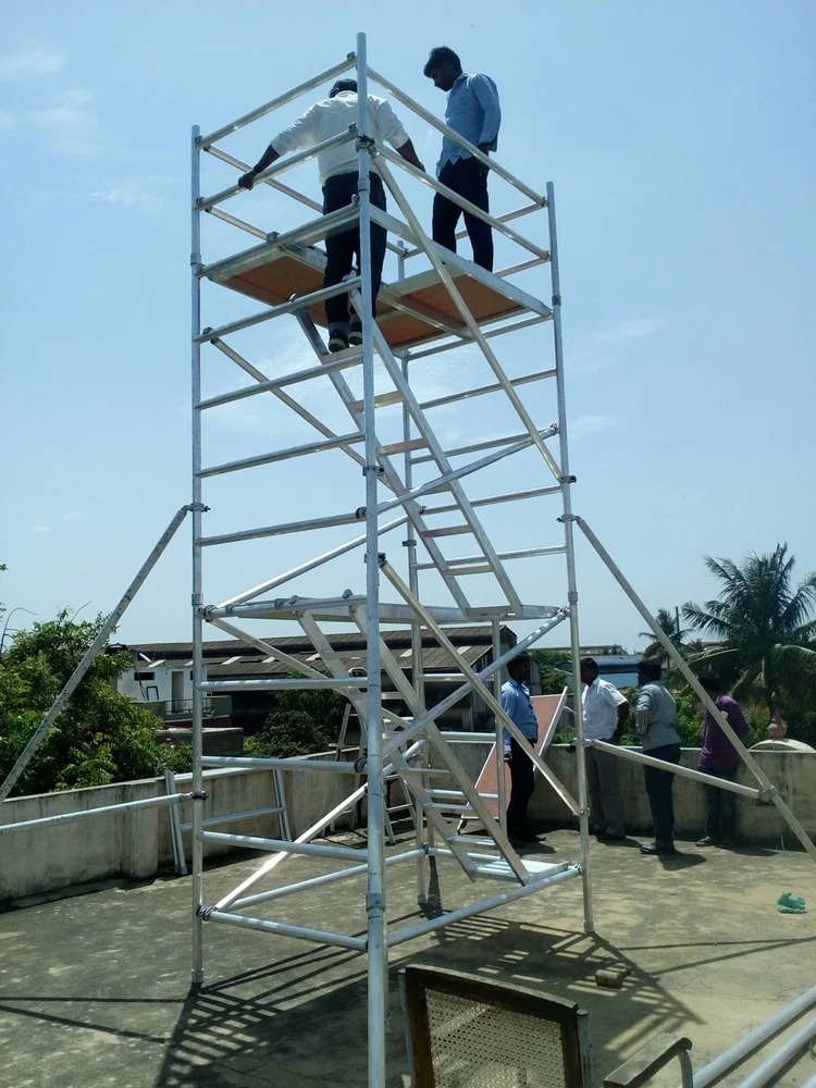 Aluminium Mobile Scaffolding Ladder - Feature: Easy To Move