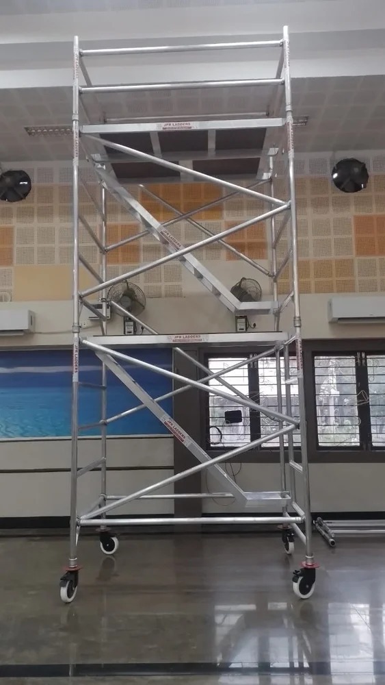 Warehouse Mobile Platform Ladder - Feature: Rust Proof