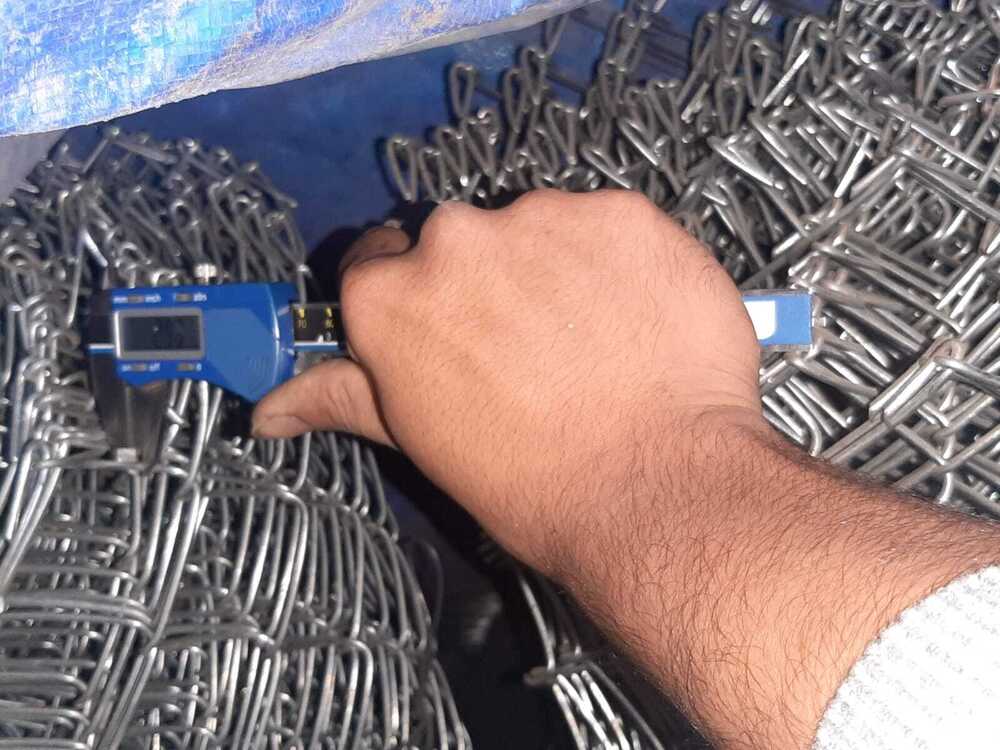 Galvanized Iron Chainlink Mesh - Application: Industrial Sites