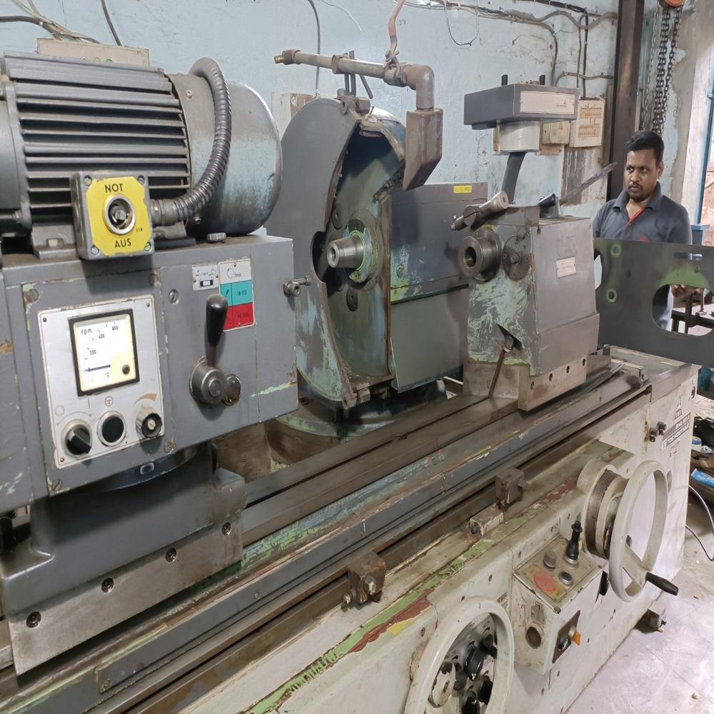 Cylindrical Grinding Services - Material: Mild Steel
