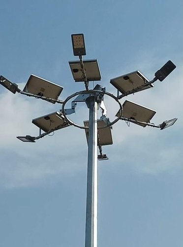 Solar High Mast - Color: Silver