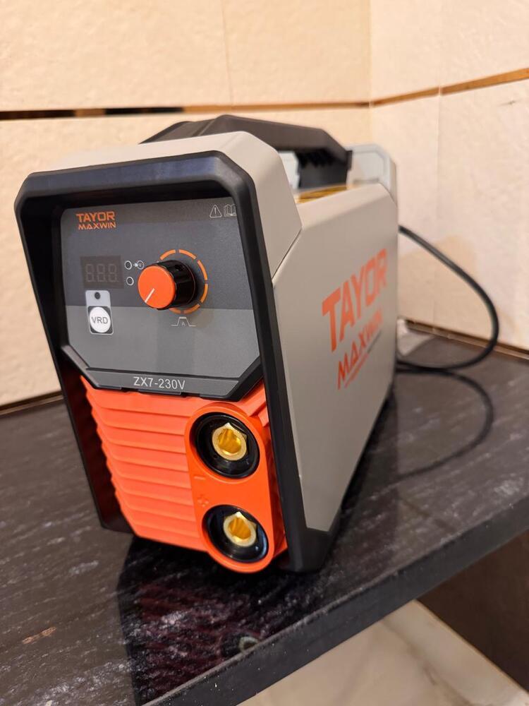 230 Arc Welding Machine - Efficiency: 85% To 95%