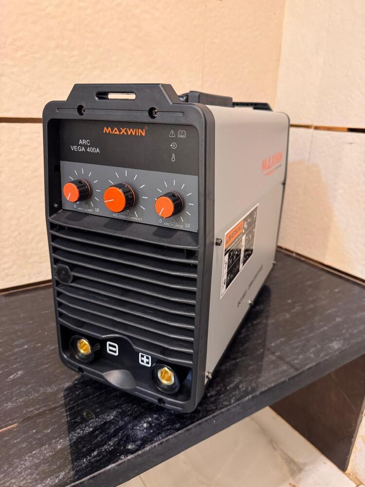 Arc 400 Welding Machine - Efficiency: 85% To 95%