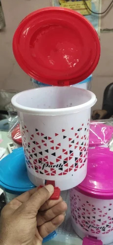 Junior Small Plastic Pedal Dustbin - Color: Multicolor