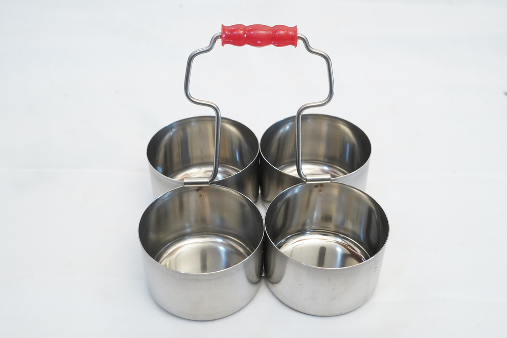 Folding Bhaji Chomukha Holder With Handle - Color: Silver & Red
