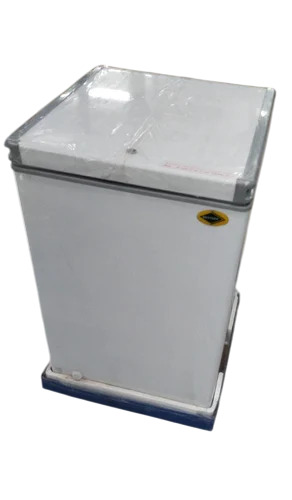 Western Commercial Deep Freezer - Capacity: 65.5 Ltr