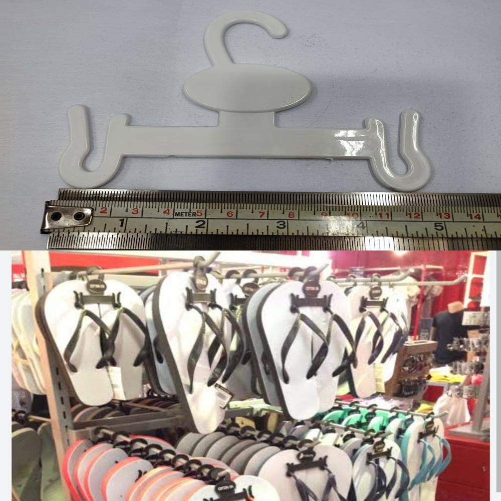 Plastic Slipper Hanger - Color: White