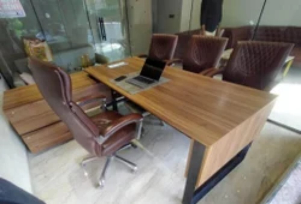 Director Table Set - Application: Required Based