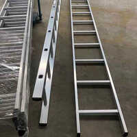 High Grade Aluminium Ladder - Feature: Lightweight
