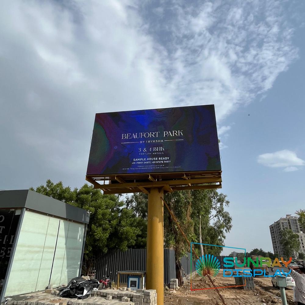 Customize Outdoor Led Display - Size: Customised
