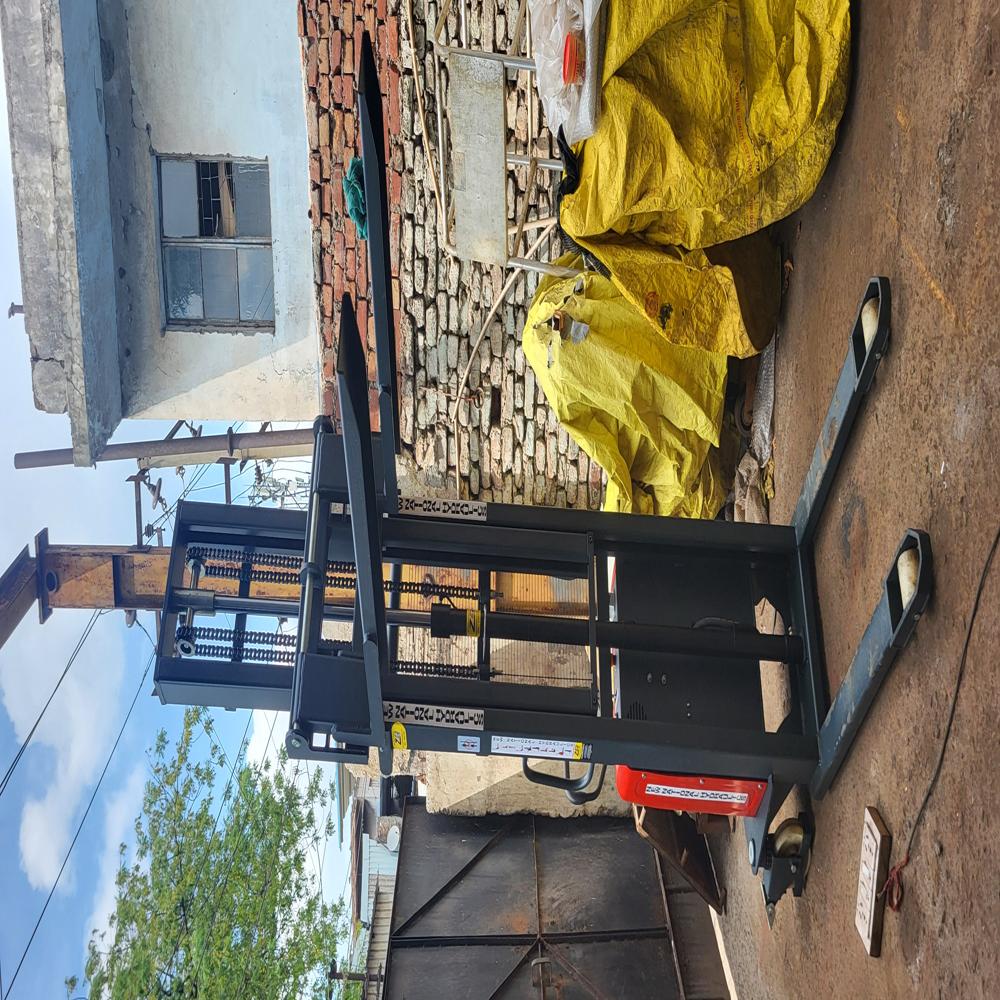 Semi Electric Hydraulic Stacker