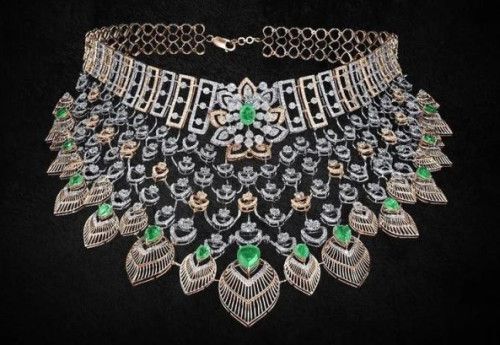 हीरे जड़े हुए सोने का चोकर सेट