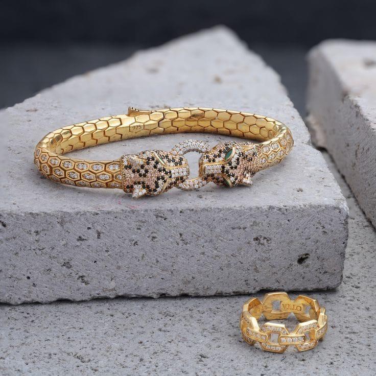 Gold And Silver Panther Head Bracelet - Color: As Per Requirement