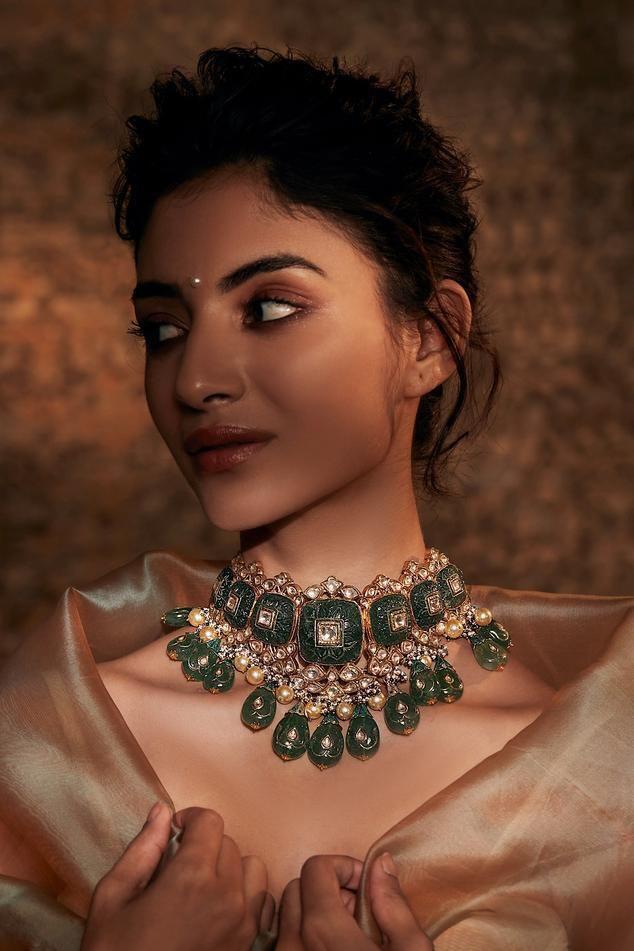Gold Plated Glass Stones Handcrafted Embellished Choker Necklace - Color: As Per Requirement