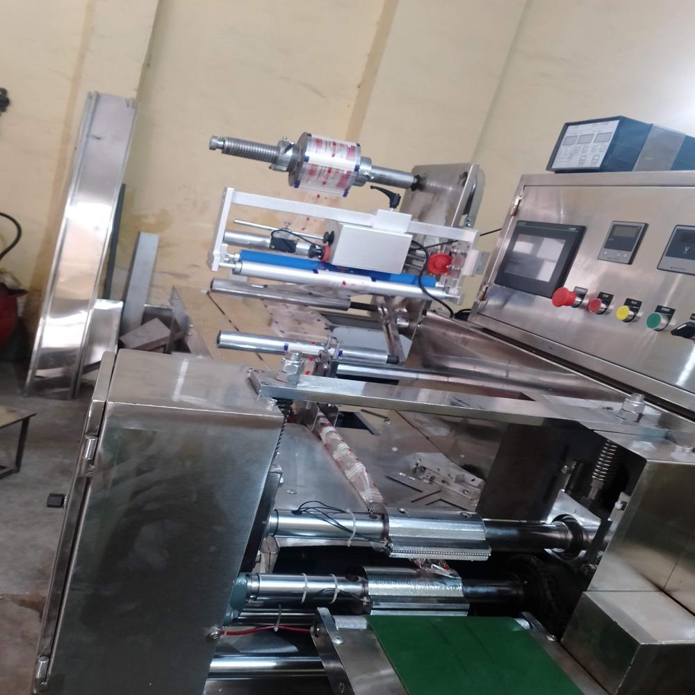 Biscuit Packaging Machine