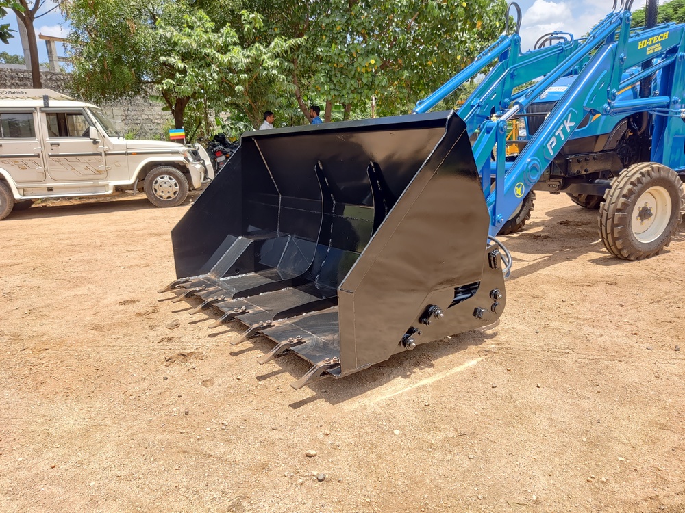 Booster Bucket Loader