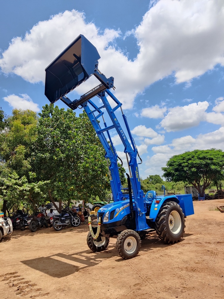 Booster Bucket Loader - Finishing: Powder-coated Finish