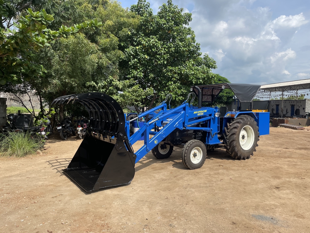 Coconut Husk Grabber Loader