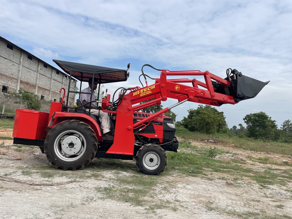 Gravel Bucket Loader