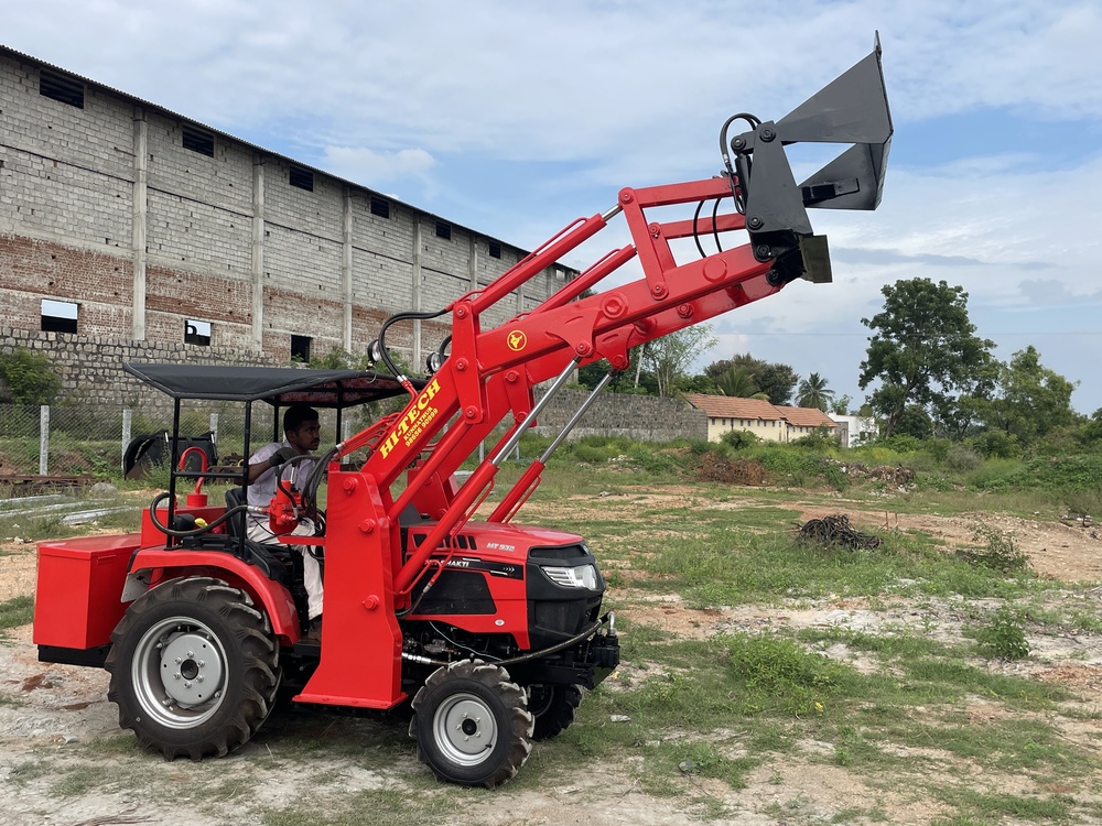 Gravel Bucket Loader