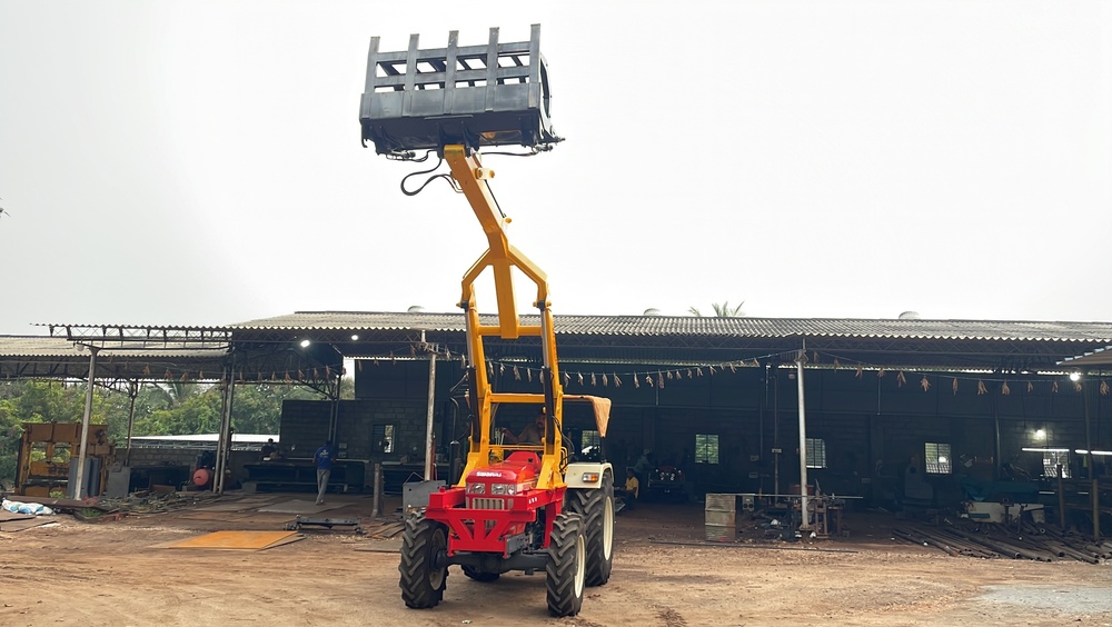 Sugar Cane Loader - Finishing: Powder-Coated Finish