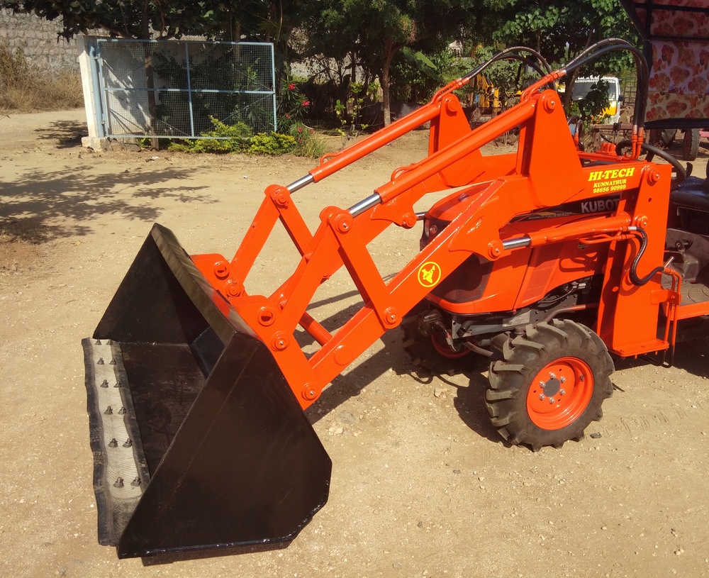 Graveltype Mini Loader - Finishing: Powder-Coated Finish