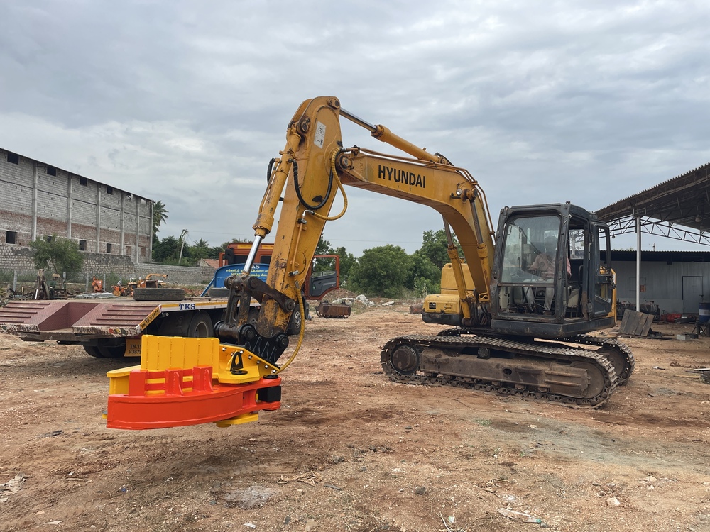 Tree Cutter JCB Machine