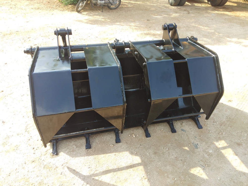 Heavy Duty Booster Bucket - Finishing: Powder-coated Finish
