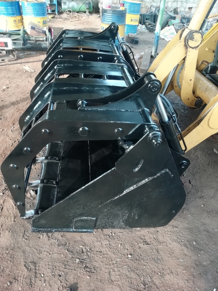 Jcb Fork Bucket - Finishing: Powder-coated Finish