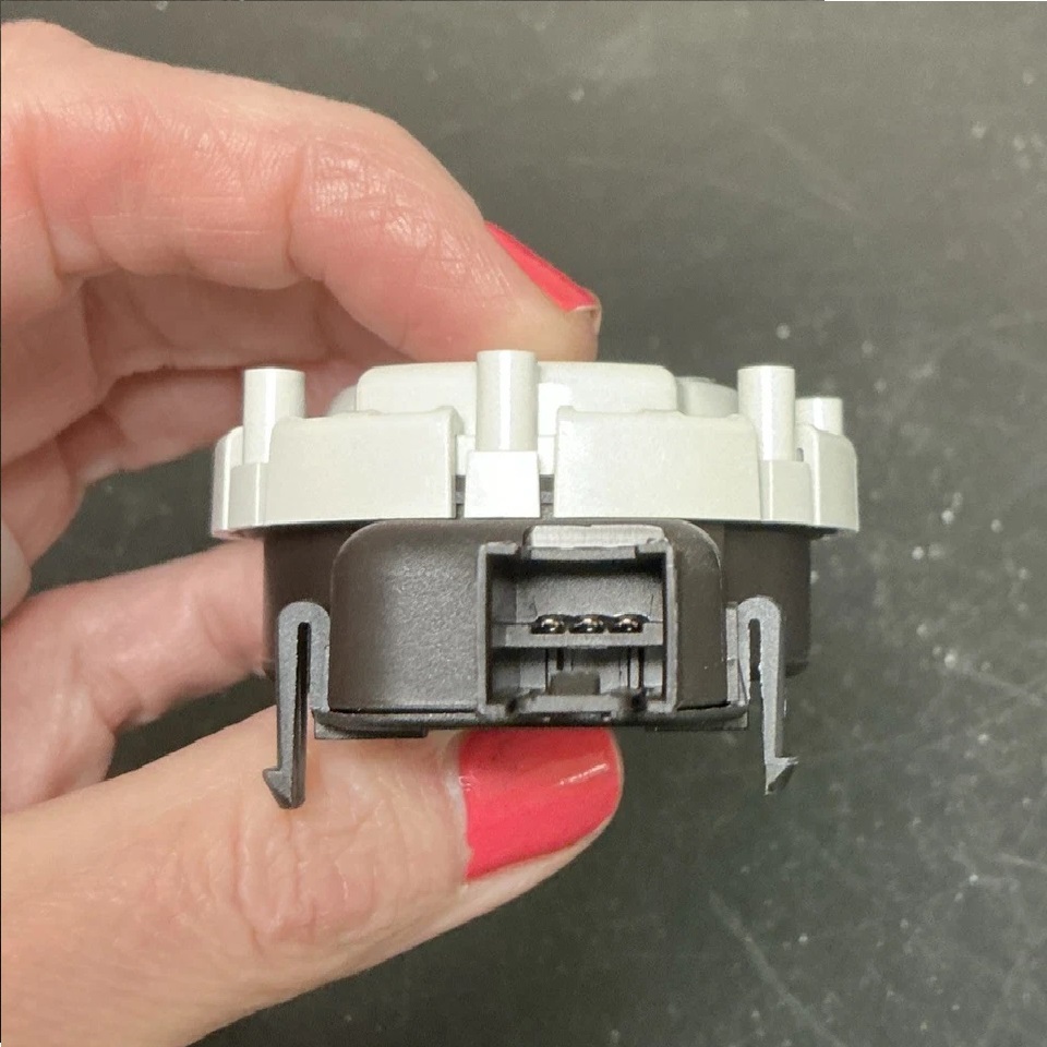 402.9300021 Differential Pressure Transmitter In Huba Control