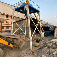 Self Loading Cement Feeding Machine