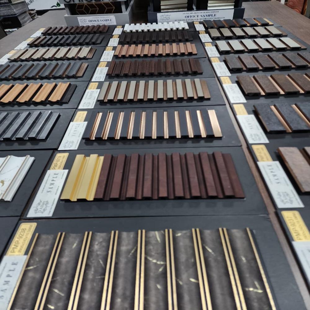 Uniclad PS/Charcoal Fluted Louver Panel for Wall