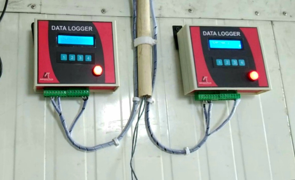Temperature and Humidity Data Logger