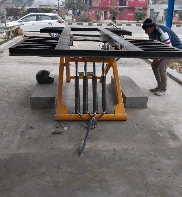 4 Slider TRPF Scissor Lift