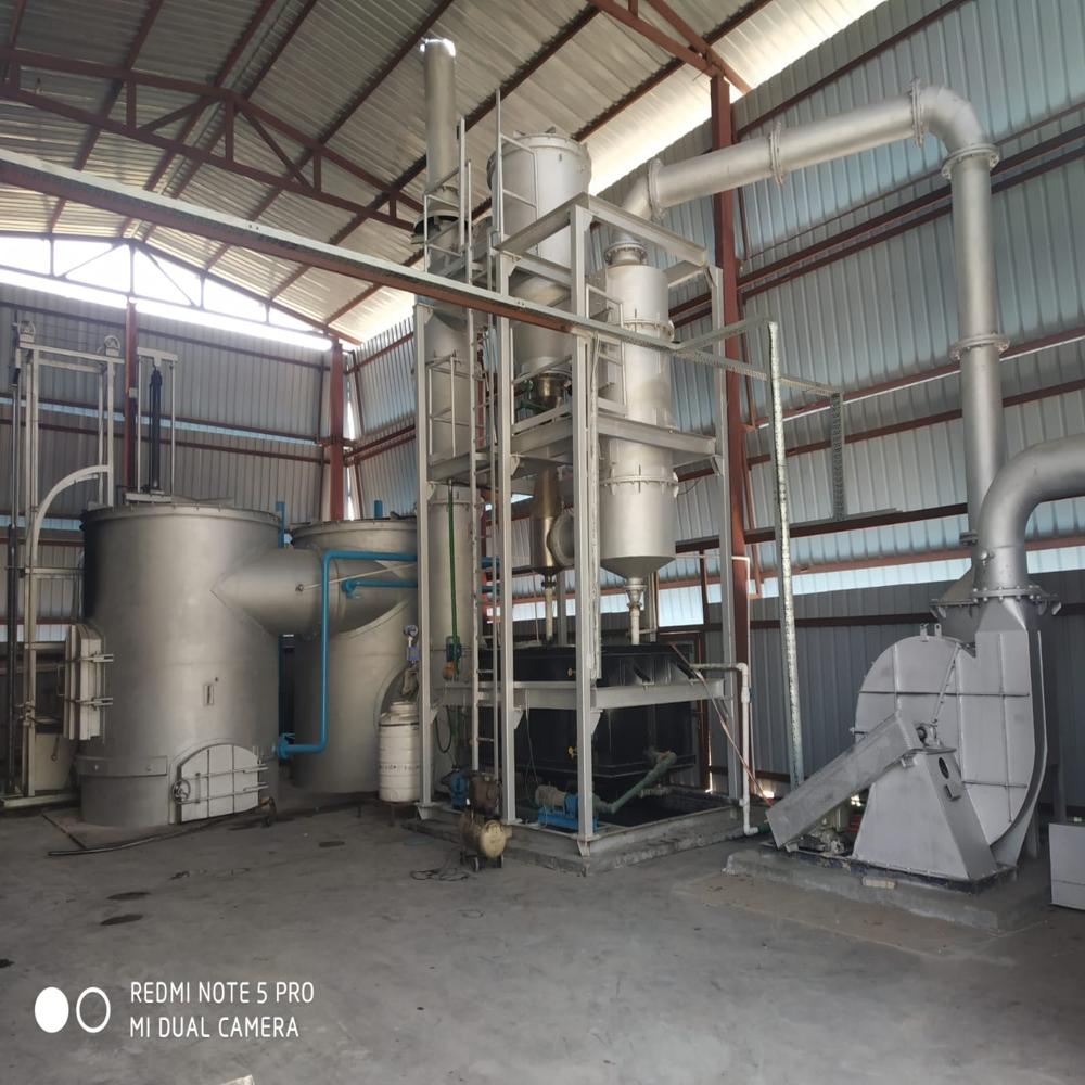 Solid Waste Incinerator - Mild Steel, 20x20x20 Inch , 350 Kg/hr Capacity, Fully Automatic, 1200â°c Operation, 95% Efficiency, Wet Scrubber Emission Control