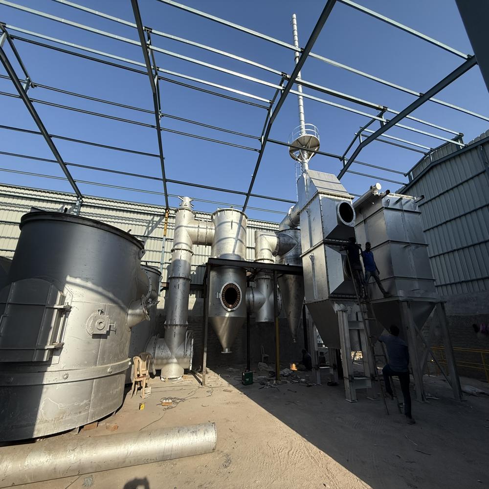Solid Waste Incinerator - Mild Steel, 20x20x20 Inch , 350 Kg/hr Capacity, Fully Automatic, 1200â°c Operation, 95% Efficiency, Wet Scrubber Emission Control