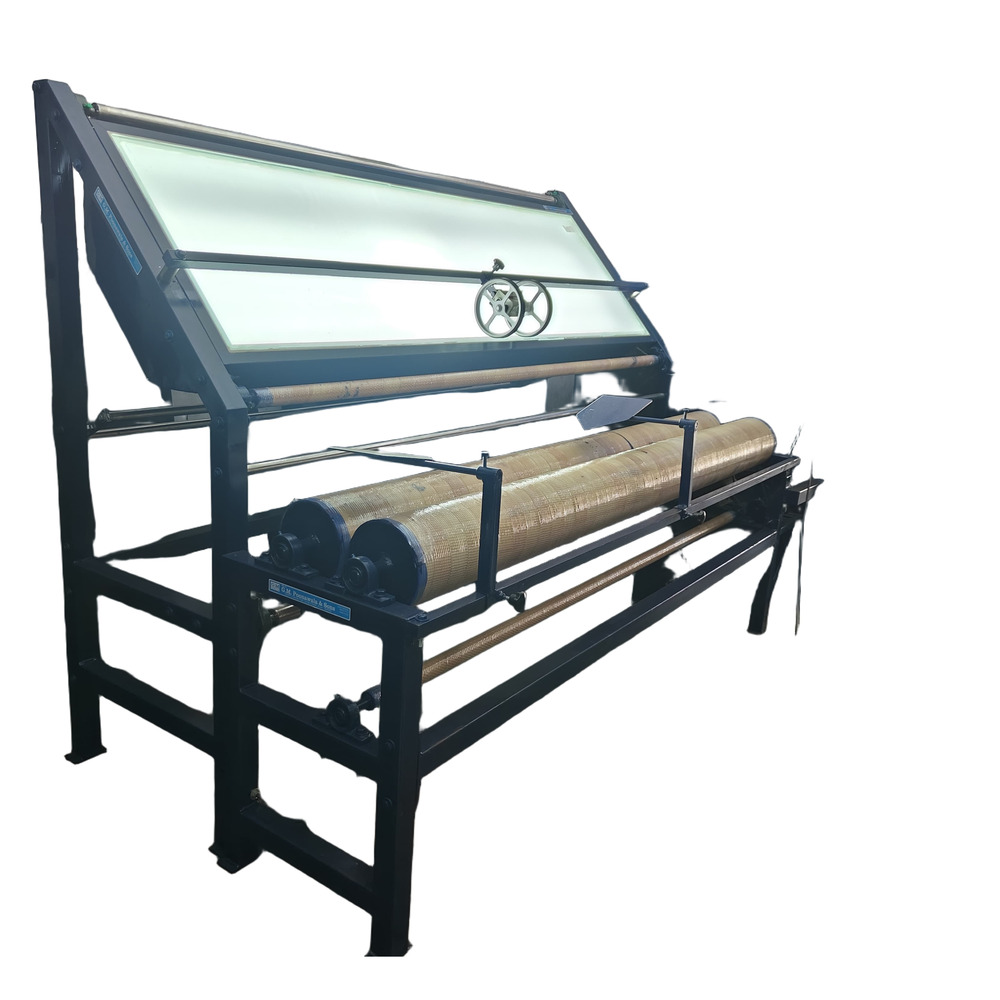 Fabric Inspection with Rolling Machine in Full Glass