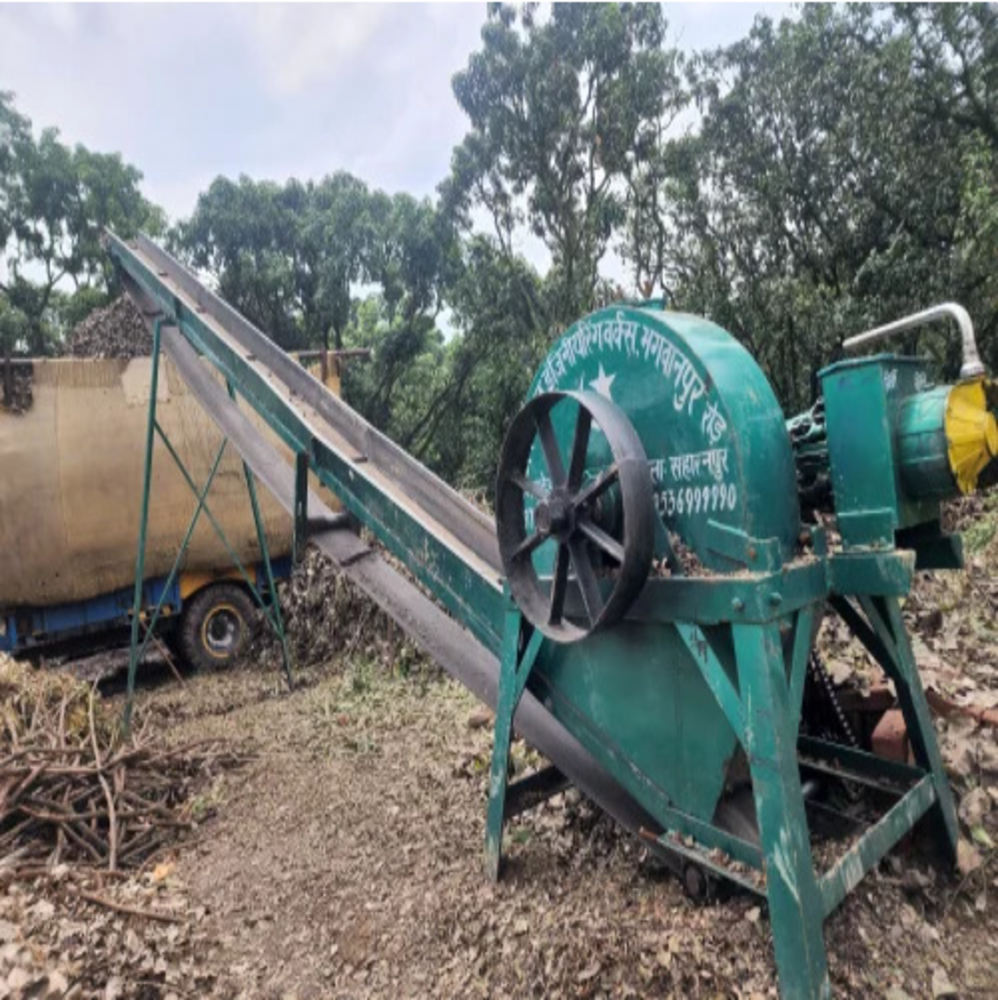 Semi Automatic Wood Chipper - Capacity: 1000 Kg/Hr