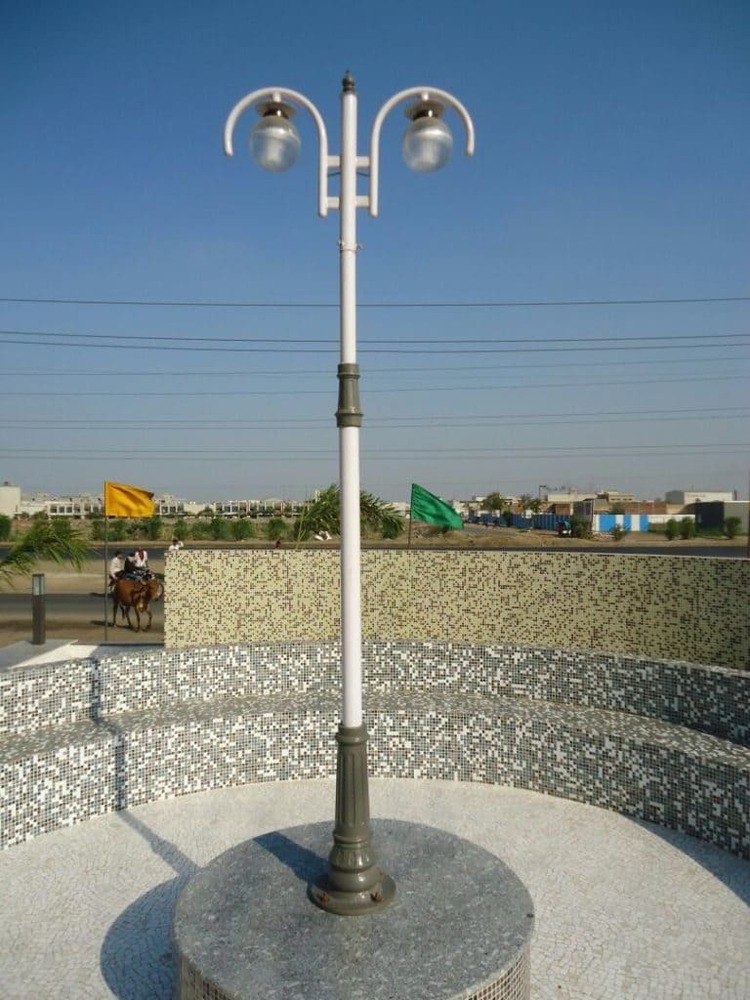 Decorative Pole - Color: White