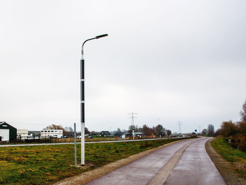 Mild Steel Highway Lighting Pole - Features: Easy To Install