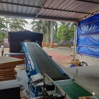 Truck Loading Conveyors - Color: Green