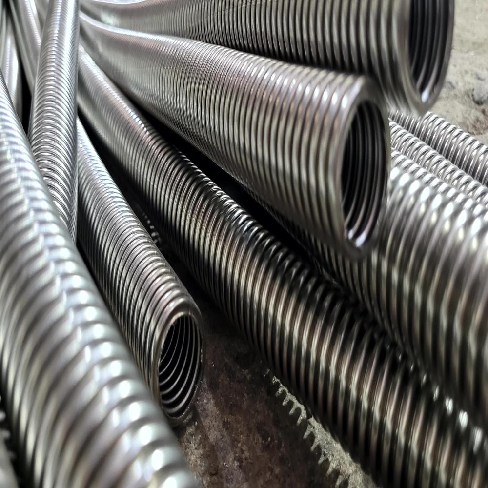 Ss Corrugated Hose - Color: Siver