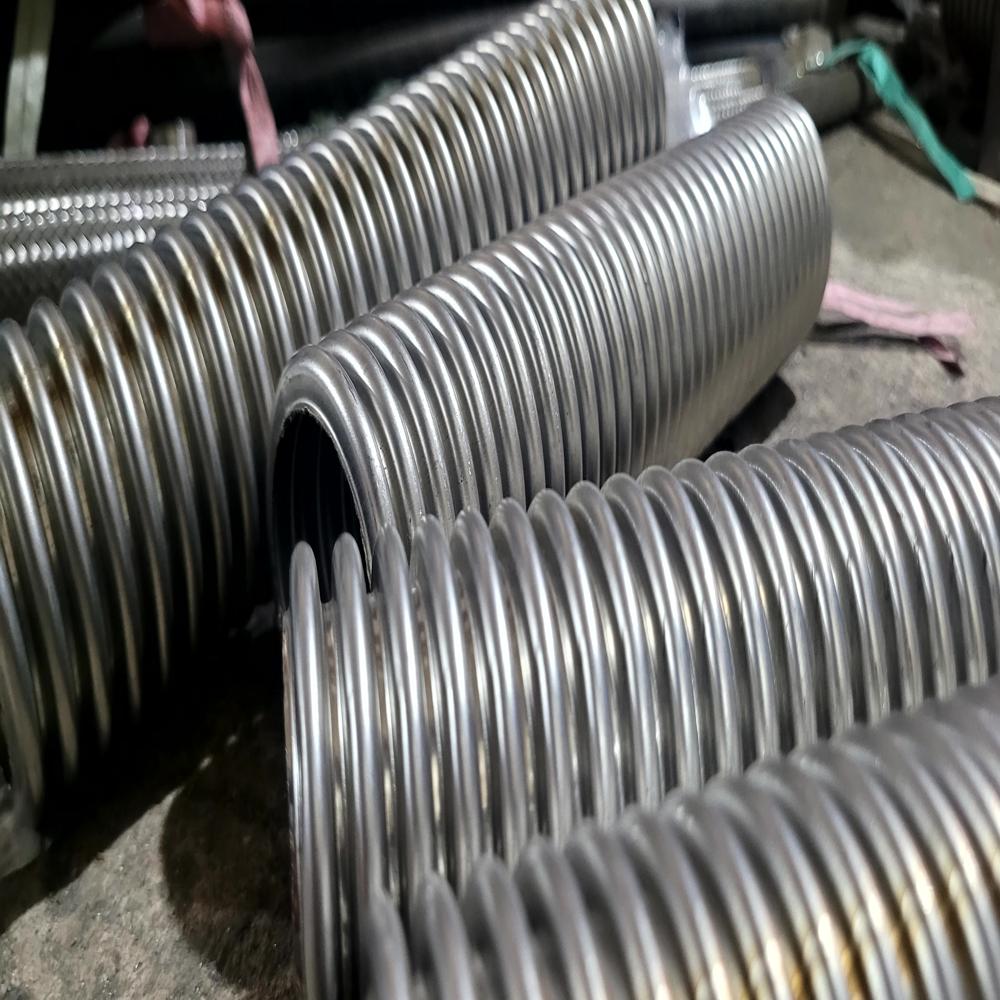 Ss Corrugated Hose - Color: Siver