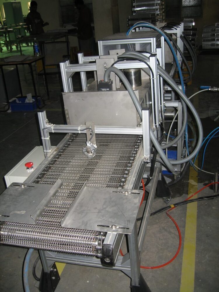 Flux Coating Machine - Automatic Grade: Semi-Automatic