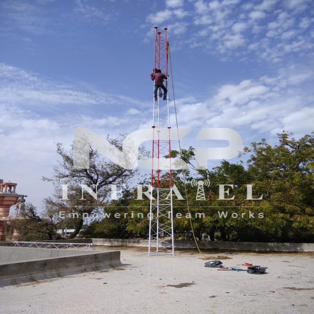 High Mast Tower - Color: Red And White