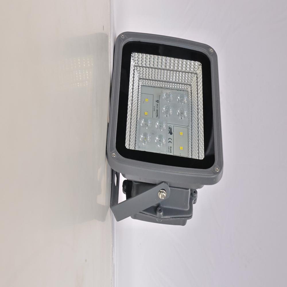 Led Flood Light - 50w ( Eris ) - Application: Outdoor And Indoor