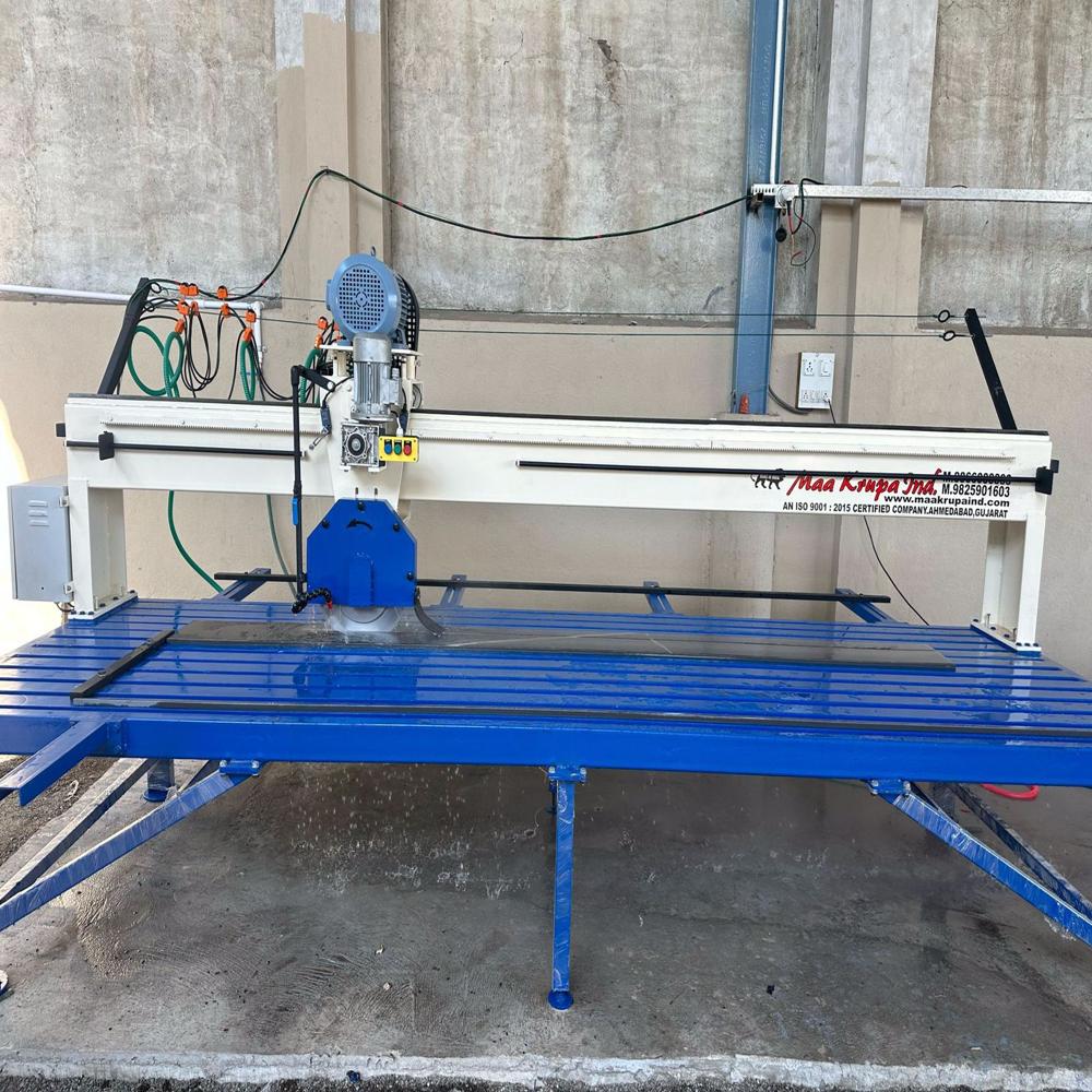 Automatic Granite Cutting Machine - Bladeâ Size: 14 Inch