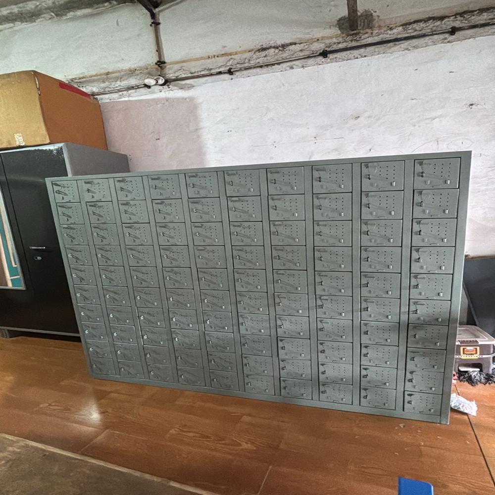 90 Door मोबाइल फ़ोन Locker_Rolex India Engineering